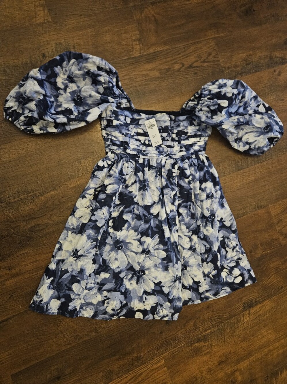 Abercrombie & Fitch Navy and White Floral Off-Shoulder Tunic